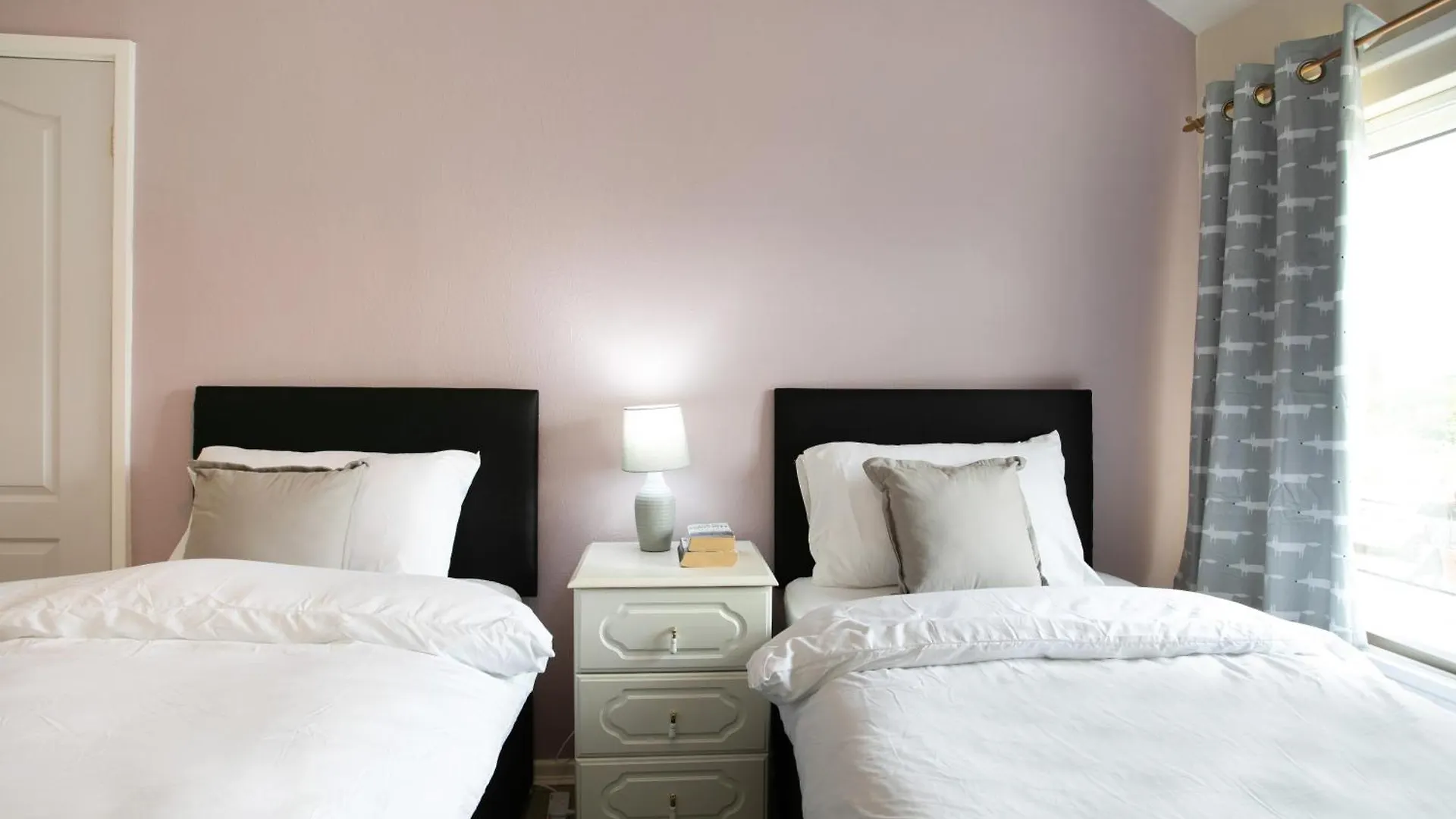 Manvers House, Rotherham For Contractors, Families, Free Parking Wifi Wath upon Dearne 0*,  United Kingdom